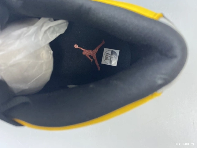 Chep Onekick BQ3685-706 AIR UNIVERSITY RETRO GOLD JORDAN 14 0718